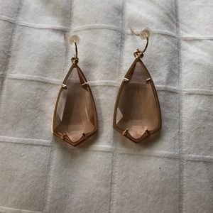 EUC Carla Earrings in Clear Peach